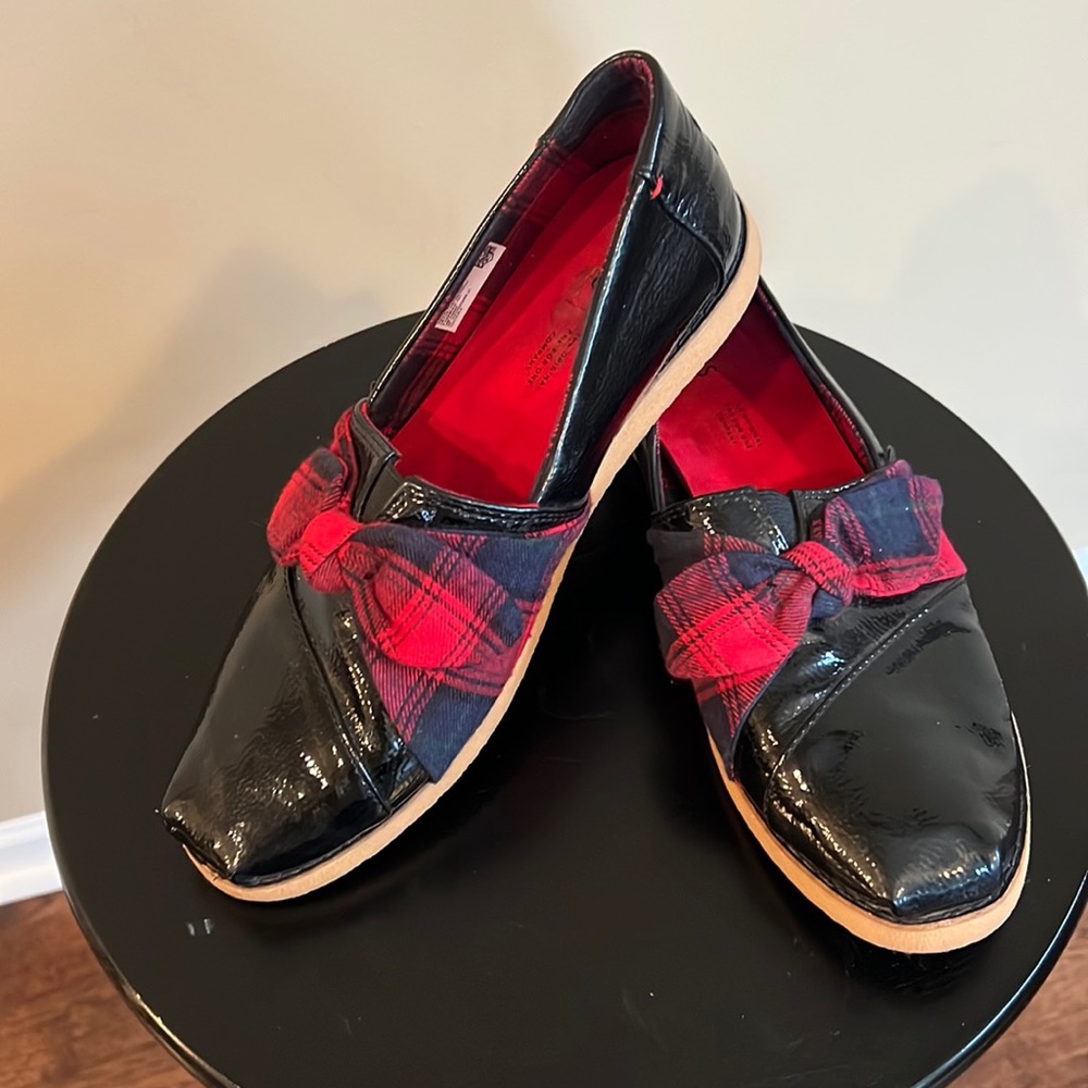 Toms Patent Leather Flats with Plaid Flannel Bows